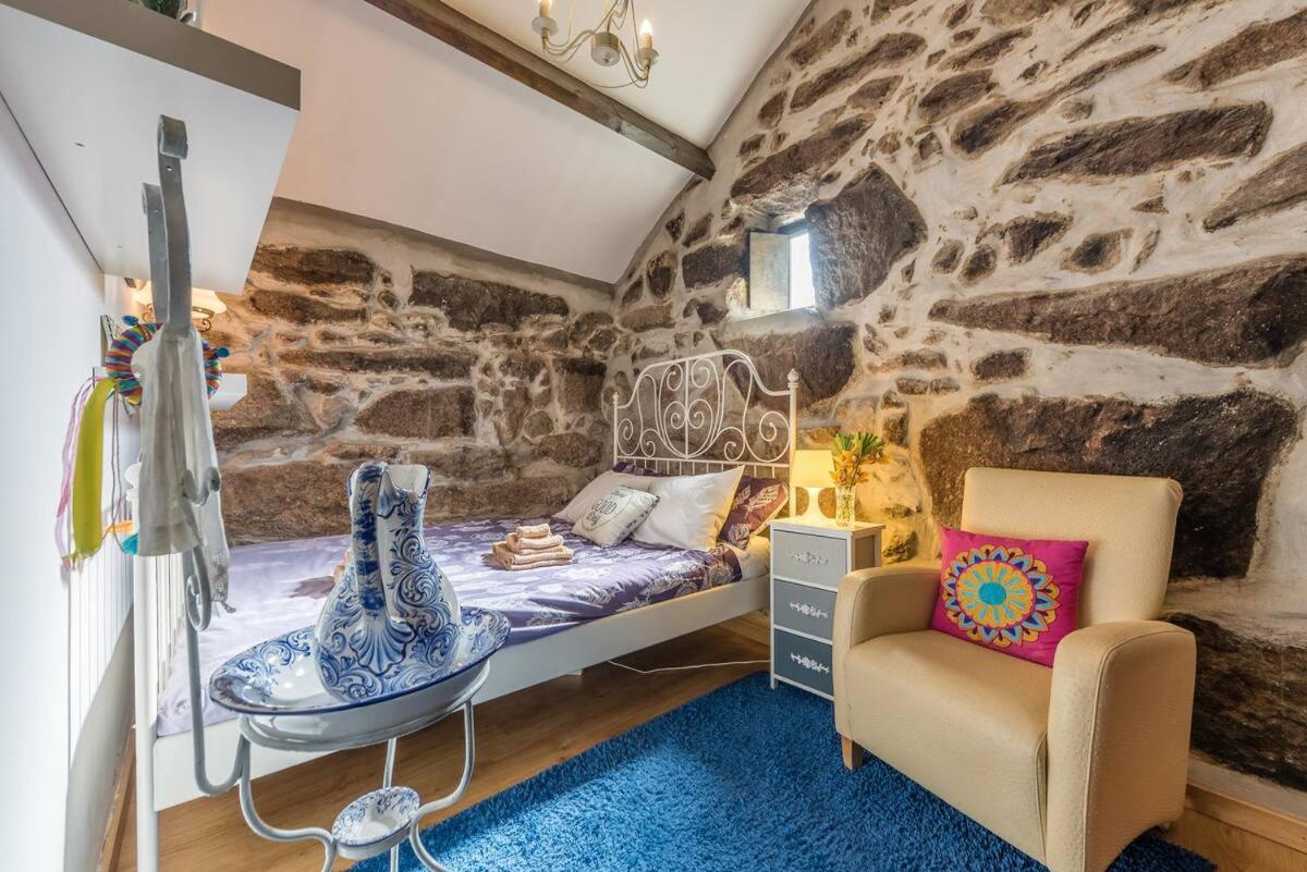 Pequena Casa Rustica Com Piscina Villa Penafiel Dış mekan fotoğraf